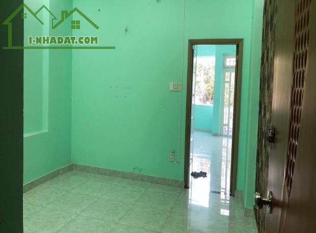 Bán nhà mặt tiền kinh doanh Nguyễn Thái Bình, P4, Tân Bình, 72m2, 3 tầng. 6 phòng ngủ - 3