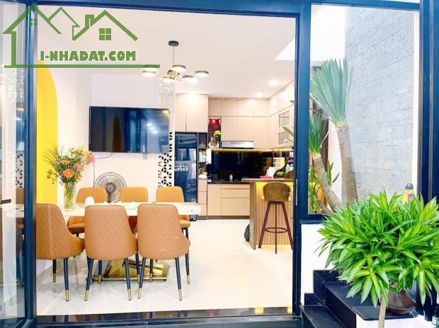 Bán Nhà siêu đẹp rẻ Tân Phú , 60m2, 3 tầng, chỉ 8 tỷ