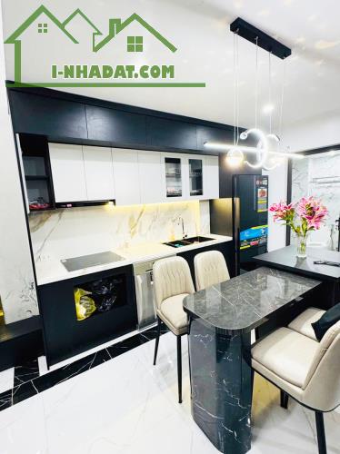 CHÍNH CHỦ BÁN NHÀ HAI BÀ TRƯNG 42M2x5T LÔ GÓC, THANG MÁY, OTO ĐỖ CỬA, NGÕ NÔNG THÔNG, KD - 2