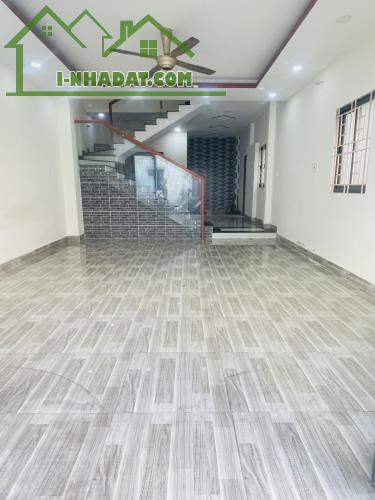 Nhà Góc 2 Mặt Thoáng – Đẹp Như Mới – Lạc Long Quân, P10, Tân Bình – Chỉ 5.5 Tỷ, còn TL .