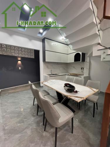 Nhà 3 tầng Kiệt Trần Phú Cách Mặt Tiền đường chính 20m - 2