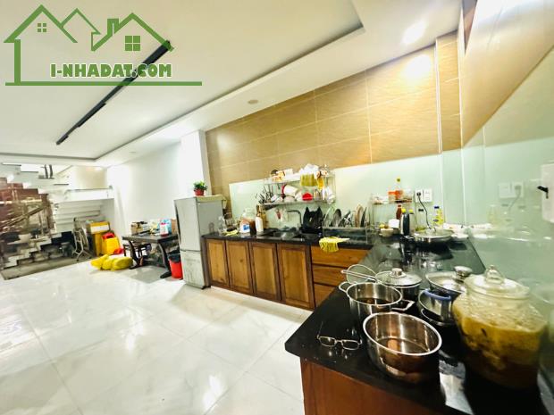 NHÀ HÀ VĂN TRÍ - 103M2 - 3 TẦNG - GẦN TRƯỜNG TIỂU HỌC DIÊN HỒNG - NHÀ KIÊN CỐ - 5.6 TỶ - 3