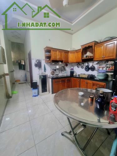 Bán nhà 1 Trệt 1 Lầu Đông Hòa,đường xe hơi vào tận nhà,cách đường lơn 50m - 2
