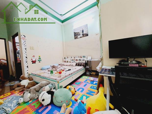 Bán Nhà Tân Bình, Phường 11 Khu Vip Bàu Cát,  5 tầng,40m2, 4 phòng ngủ, chỉ ̀5 tỷ nhinh TL - 4