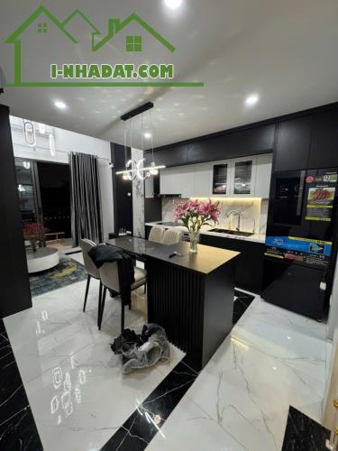 HOA HẬU NGUYỄN SƠN – 50M2 – 5 TẦNG – Ô TÔ NGỦ TRONG NHÀ – THANG MÁY – THIẾT KẾ HIỆN ĐẠI - 3