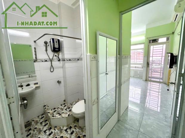 Bán Nhà Tân Phú,Trịnh Đình Thảo, sát mặt tiền, 4 Tầng, 3 phòng ngủ chỉ 4 tỷ 200 TL - 4