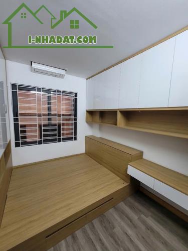 BÁN NHÀ PHỐ BẾ VĂN ĐÀN - 6 TẦNG - Ô TÔ CẠNH NHÀ - 1 NHÀ RA Ô TÔ TRÁNH