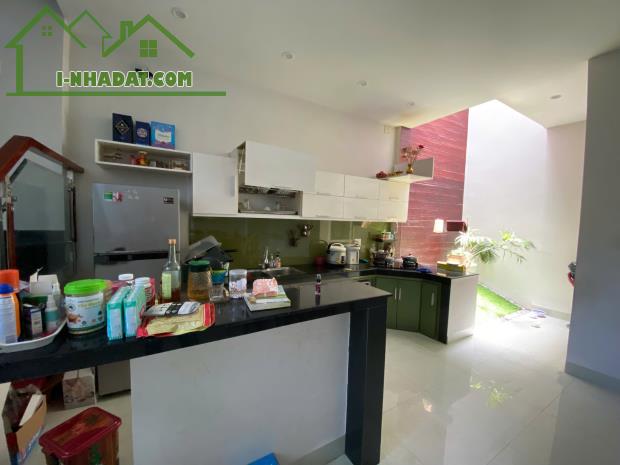 Bán nhà 2 tầng sân vườn tại Đường Phan Bá Phiến, Mân Thái - 2