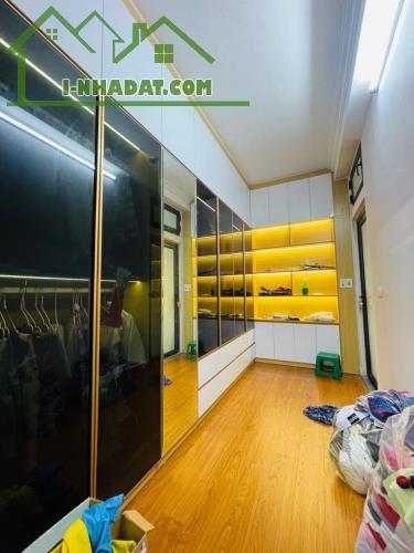📣 Bán nhà 44m2 Ngô Gia Tự, Long Biên, Ô tô, Dân xây, 2 thoáng, 5 tỷ 5 - 4