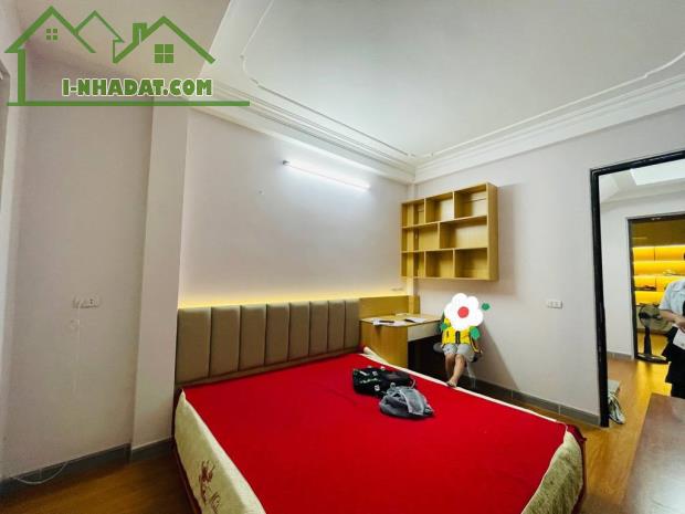📣 Bán nhà 44m2 Ngô Gia Tự, Long Biên, Ô tô, Dân xây, 2 thoáng, 5 tỷ 5 - 7