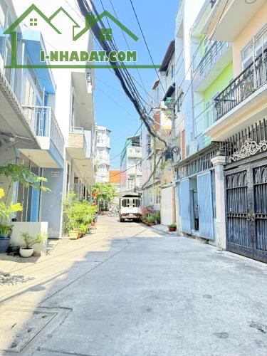 4.95 TỶ - NHÀ 2 TẦNG ĐẸP NGUYỄN NGỌC NHỰT, TÂN PHÚ - 53M2 - 4 X 14M - HẺM XE HƠI - SỔ - 2