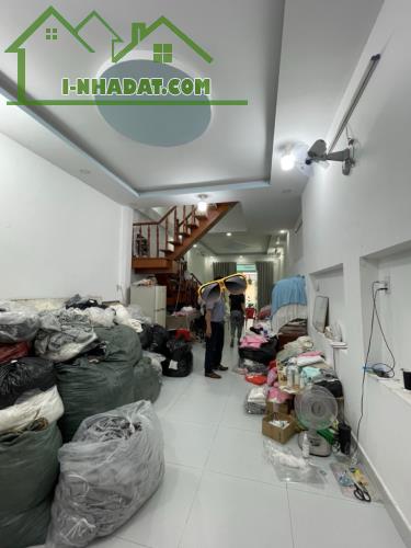 Bán nhà riêng Lạc Long Quân- Tân Bình-  Xe Hơi đỗ cửa 125 m2 chỉ 12 tỷ - 1