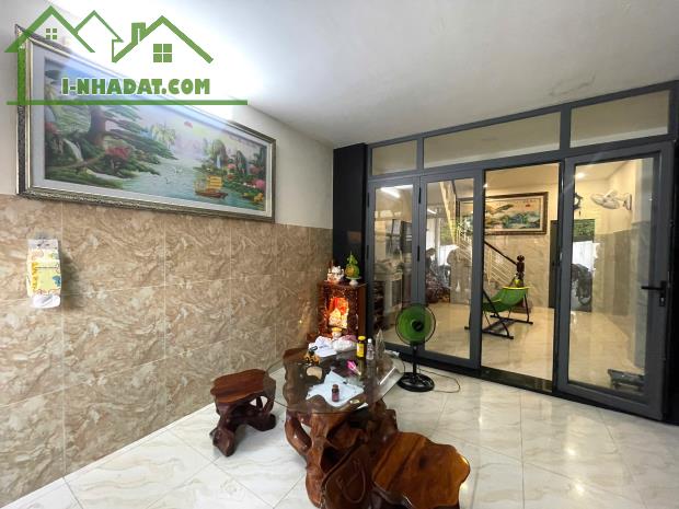 Giảm Sốc 400tr Bán Gấp Nhà 2Tầng Mới Hẻm Xe Hơi 81m2 Gần Tô Ngọc Vân Tam Bình Thủ Đức Chỉ