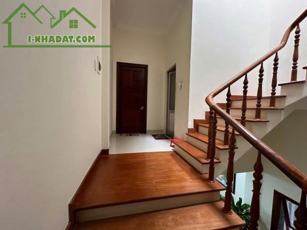 Bán nhà 3 tầng Thạch Lam 95m2 gần biển - Nhà đẹp, cho thuê tốt giá bán nhanh - 1
