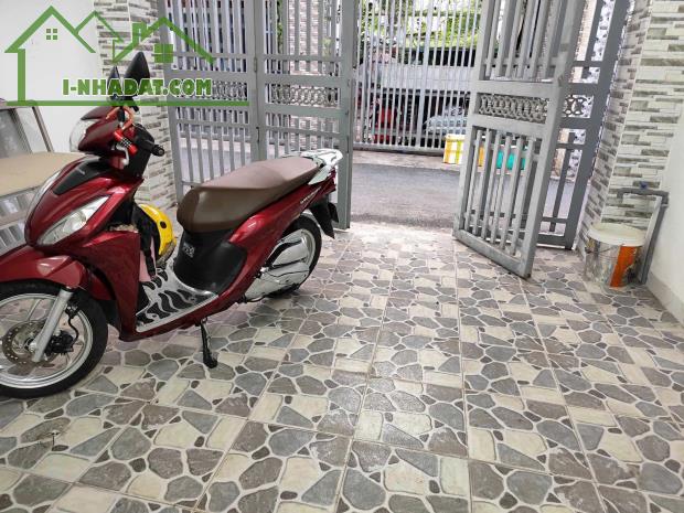 BÀ ĐIỂM, HÓC MÔN – NHÀ 5x18M + GÁC LỬNG – SHR – CHỈ 930 TRIỆU - 2