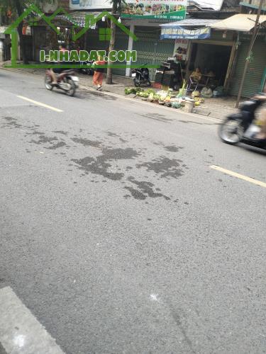 BÁN ĐẤT TẶNG NHÀ – MẶT PHỐ TRẦN CUNG – THU NHẬP ỔN ĐỊNH 20 TRIỆU/THÁNG Giá chỉ 9 TỶ – Vị t - 2