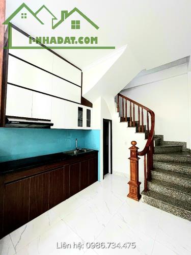Bán nhà 4 tầng oto đỗ cửa Phú Diễn chỉ nhỉnh 6 tỷ, Nhà đẹp full nội thất, 2 thoáng, Kdoanh - 2