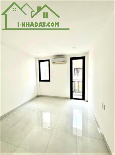 7 TỶ 6 - HẺM XE HƠI QUẬN 10 - GẦN ĐH KINH TẾ UEH - NHÀ MỚI - 42M2 3 LẦU 4PN THIẾT KẾ ĐẸP - 3