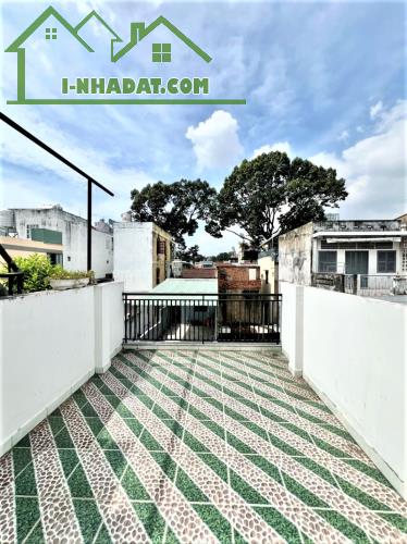7 TỶ 6 - HẺM XE HƠI QUẬN 10 - GẦN ĐH KINH TẾ UEH - NHÀ MỚI - 42M2 3 LẦU 4PN THIẾT KẾ ĐẸP - 4