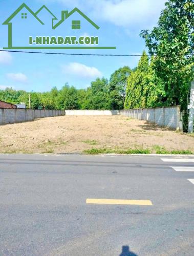 CẦN TIỀN BÁN 250M2 ĐẤT THỔ CƯ SHR NẰM NGAY CHỢ, TRƯỜNG HỌC. GIÁ 240TR