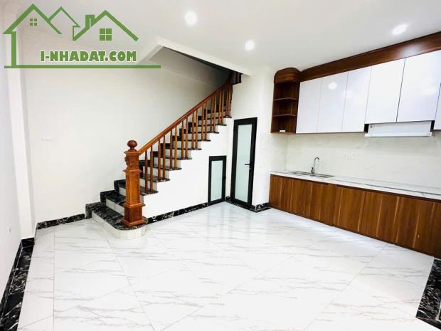 NHÀ MỚI KÍNH KOONG 5 TÂNG - THƯỢNG THANH, NGỌC THỤY, HÀNG XÓM KHU ĐT KHAI SƠN - 1