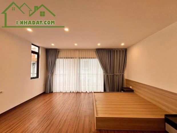 💜🌸NHÀ PHỐ VIỆT HƯNG 40M2X5T MT 5.3M CHÀO 7.6 TỶ - LÔ GÓC - 10M RA Ô TÔ - FULL NỘI THẤT🌸 - 1