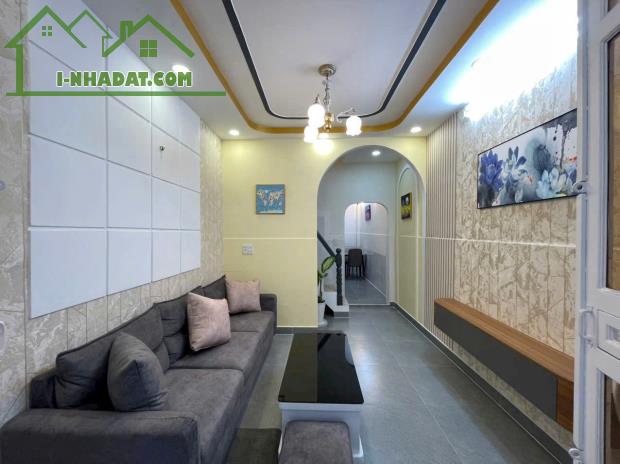 🆘Chủ ngộp giảm 100tr!🆘
☘️Nhà SHR Ngã Tư Ga 2 tầng chỉ 2,38 tỷ
✅Diện tích ngang 3 dài 9m - 1