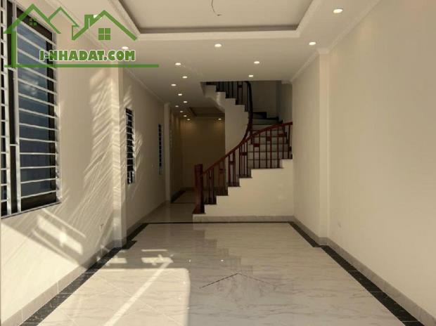 Bán nhà 70m², 6 tầng, 4PN, 5WC, Long Biên - 8.9 tỷ