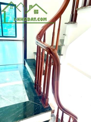Bán nhà 3 tầng 50m2 Giá 4.5 tỷ, khu dân trí cao, vào ở luôn - 1