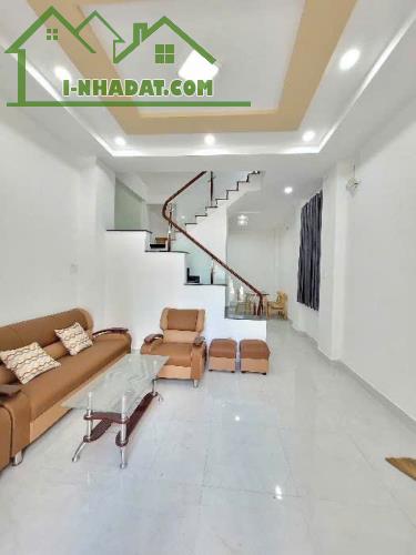 Bán nhà, Nguyễn Thượng Hiền, Bình Thạnh, Hẻm 5m, 3 tầng,36m2, giá 5 tỷ xx