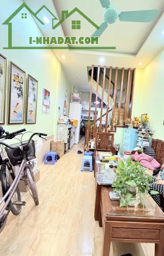 Nhà đẹp Trường Chinh, ngõ thông tứ tung, trung tâm tiện ích chỉ với giá 8,x tỷ