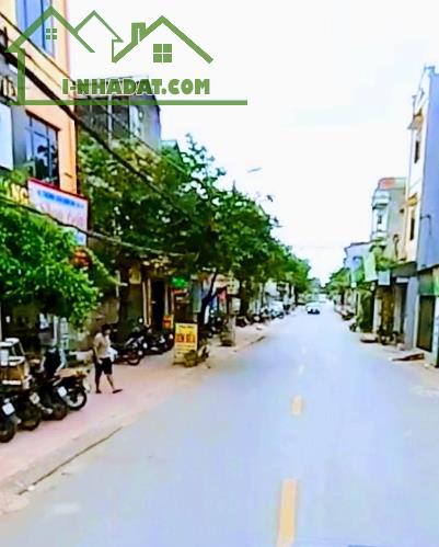 HÀ ĐÔNG -MẶT PHỐ -VỈ HÈ RỘNG -NHÀ ĐẸP -VỪA Ở KẾT HỢP CÙNG KINH DOANH