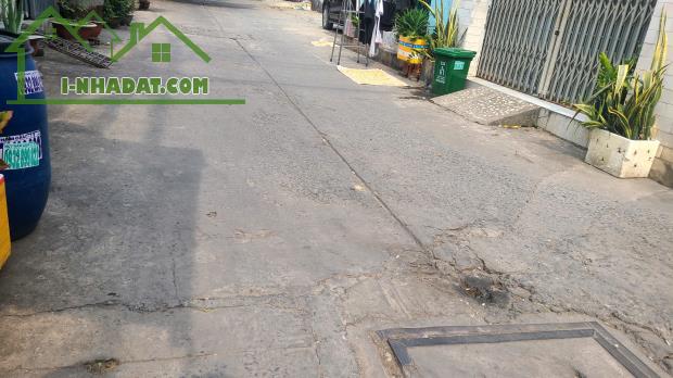 Gấp bán nhà cũ mua nhà mới 4 tầng,50m 5pn, HXH Lê Văn Qưới Bình Tân chỉ 3.8 tỷ - 3