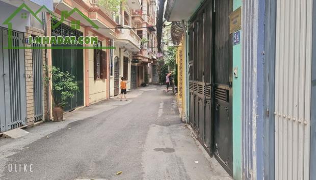 BÁN NHÀ MẶT NGÕ Ô TÔ DỪNG ĐỖ NGÀY ĐÊM Phố Hào Nam 39m2,X 5 tầng,mặt tiền 4m,13.8 tỷ. - 2