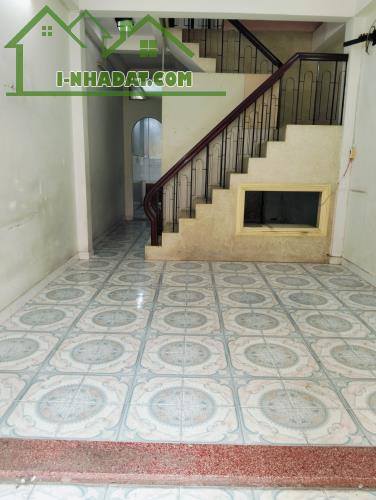 HẺM XE HƠI TRƯƠNG CÔNG ĐỊNH - TRƯỜNG CHINH - PHƯỜNG 14 - TÂN BÌNH - 60M2 - 3 TẦNG BTCT