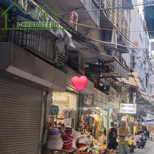 7,8 tỷ nhà mặt chợ kinh doanh ngõ thông ô tô ngã tư Khuất Duy Tiến  Q thanh xuân