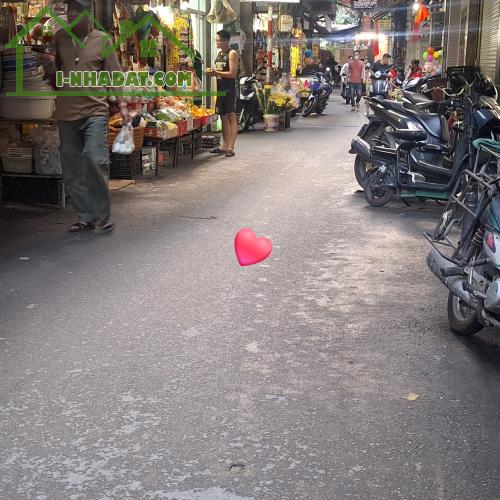 7,8 tỷ nhà mặt chợ kinh doanh ngõ thông ô tô ngã tư Khuất Duy Tiến  Q thanh xuân - 4