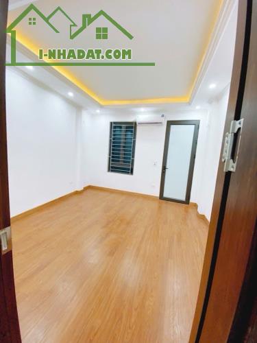 NHÀ MỚI 5 TẦNG , 6 PHÒNG NGỦ - PHỐ ĐÔNG THIÊN - VĨNH HƯNG - HOÀNG MAI CHỈ 5,46 TỶ - 1