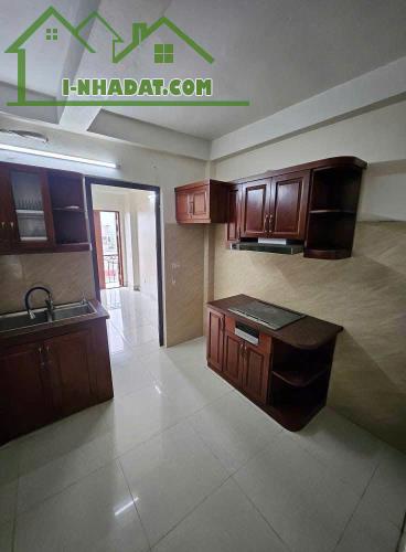 Cho thuê nhà Phố Hương Viên, Hai Bà Trưng 5 tầng x 30m2 làm VP, hoặc ở hộ gđ, 12 Triệu - 1