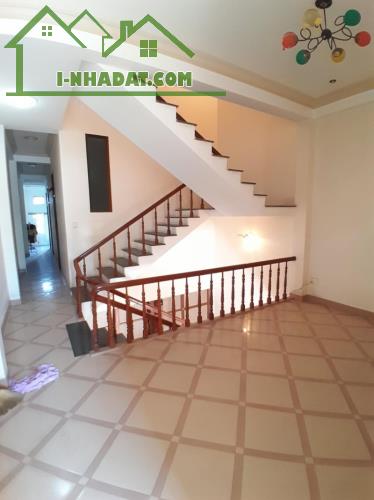 # Nhà 2 Mặt tiền Trần Hưng Đạo, View Sông Hàn, 125m2, 3 mê suốt, 7PN, móng 5 tầng