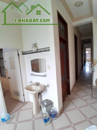 # Nhà 2 Mặt tiền Trần Hưng Đạo, View Sông Hàn, 125m2, 3 mê suốt, 7PN, móng 5 tầng - 1