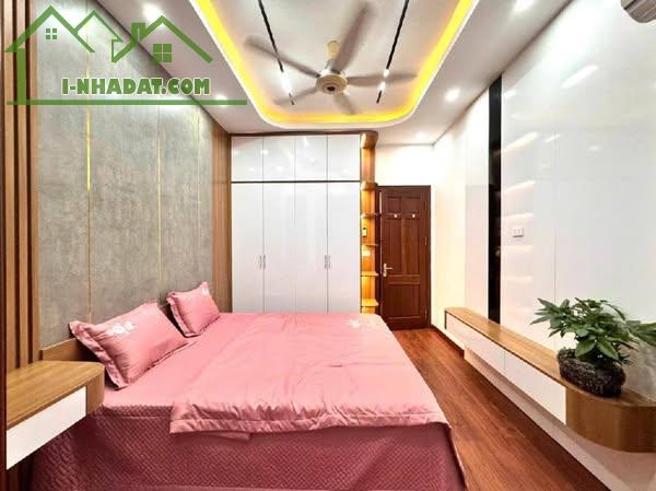 🏠🏠 B.án Nhà Trung Tâm Q.Cầu Giấy - Nguyễn Khánh Toàn