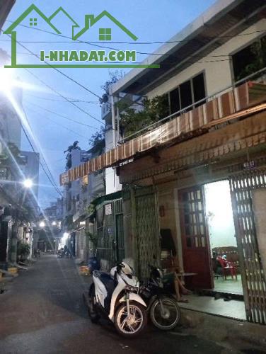 Bán nhà hẻm xe hơi p10 Tân Bình dt 150m2 chỉ 13 tỷ hơn