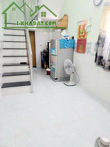► Nhà 2 tầng 2 mê đúc cứng, Kiệt thẳng 60m ra đường Nguyễn Trãi, Phố Chợ Hải Châu 1.63 tỷ - 1