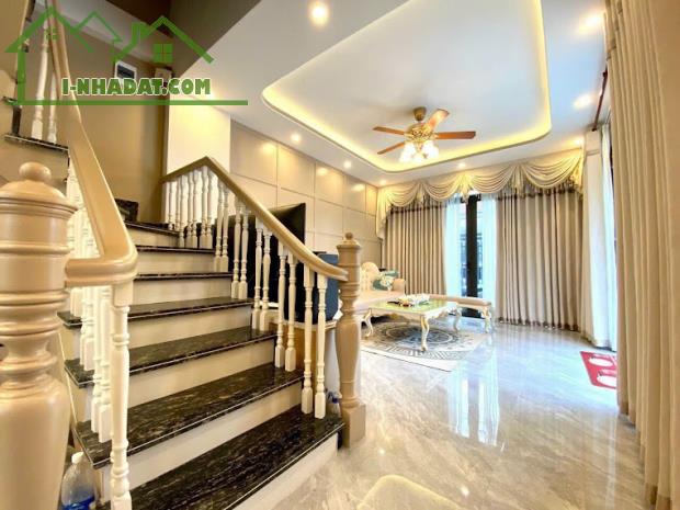 BÁN NHÀ RIÊNG TRUNG TÂM PHƯỜNG PHÚC LỢI, LONG BIÊN - Ô TÔ ĐỖ CỔNG, TIỆN ÍCH NGẬP TRÀN!
