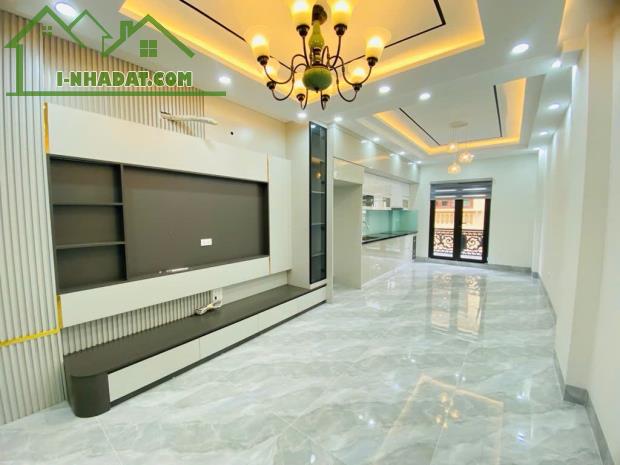 BÁN NHÀ ĐỨC GIANG, LONG BIÊN,6 TẦNG, NGÕ THÔNG THANG MÁY,GARA Ô TÔ, FULL NỘI THẤT,HƠN 8 TỶ - 1