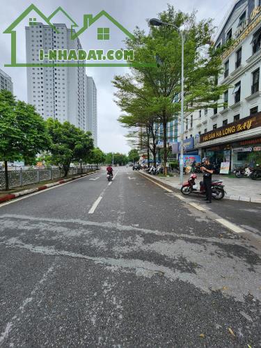 ⚜️ Mặt phố Mạc Thái Tổ, KĐT Nam Trung Yên, Cầu Giấy, 121m2 5T MT 23m,  Chỉ 70 Tỷ ⚜️