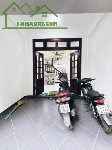 NHÀ ĐẸP ĐÀO TẤN, LIỄU GIAI - MẶT TIỀN CỰC RỘNG - GIÁ RẺ MÊ LY - CHẬM CHÂN LÀ HẾT ‼️