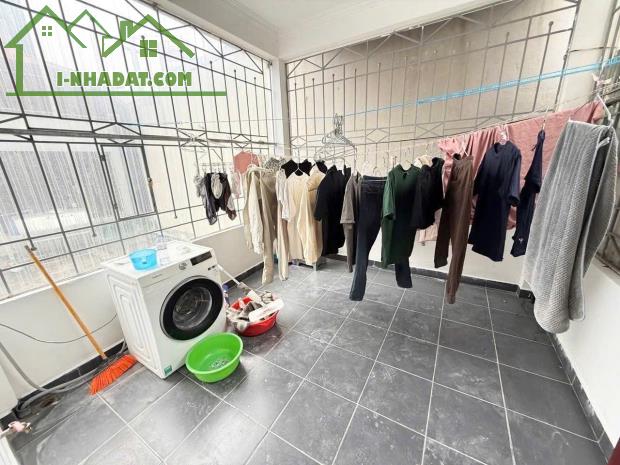 NHÀ ĐẸP ĐÀO TẤN, LIỄU GIAI - MẶT TIỀN CỰC RỘNG - GIÁ RẺ MÊ LY - CHẬM CHÂN LÀ HẾT ‼️ - 4