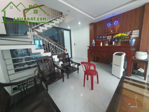 BÁN NHÀ MẶT PHỐ TỈNH LỘ 10 - BÌNH TÂN - 4 TẦNG - 84M2 - 11 TỶ - SỔ HỒNG CHÍNH CHỦ - 2